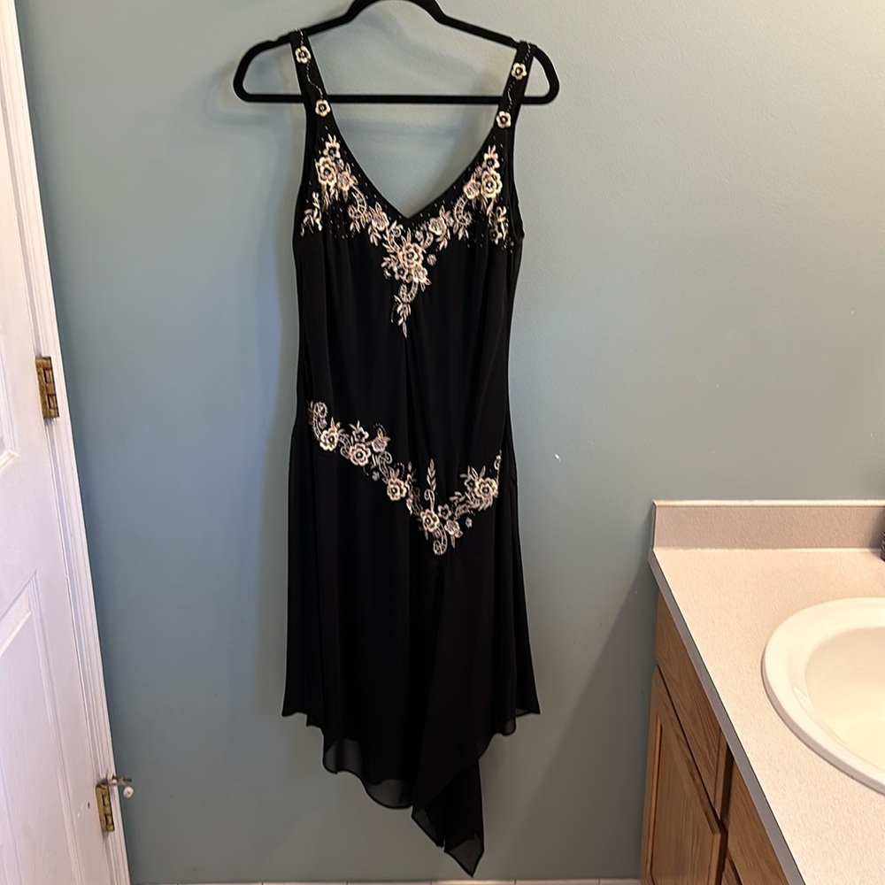 R & M Richards, size 12, black & beige dress